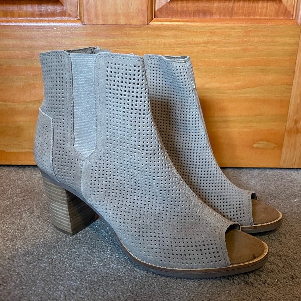 Tom’s Majorica Booties